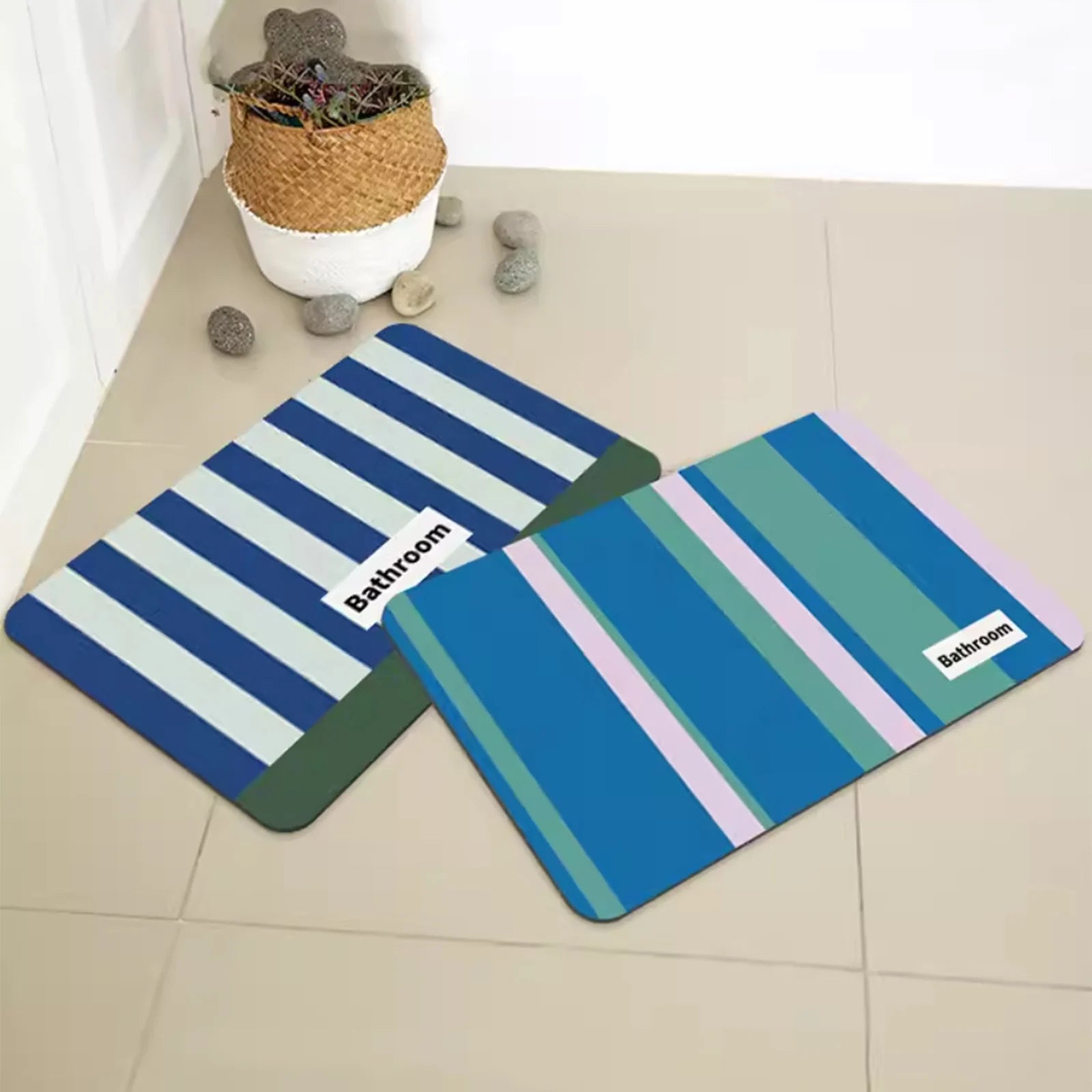 Tapis de Bain Rayures Bleues – Style Coréen, 2 Nuances